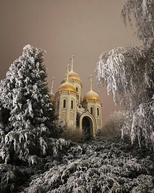 my-russia:

The Church of All Saints in Mamayev Kurgan, VolgogradPhoto: lattik 
