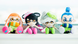 pkjd-moetron:  New pics of the upcoming Splatoon plushies. Available mid-December (2500 yen each). Source 