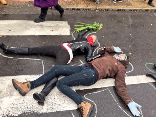 ughgoawaymom:thevictoriaa:land-of-propaganda:#FergusonFerguson protesters hold a die in.(11/16)I lov