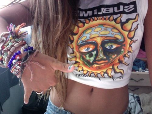 guava-rivers: kiwikaii:  Follow me for posts like this ☯✌☼  tropicall bloggg