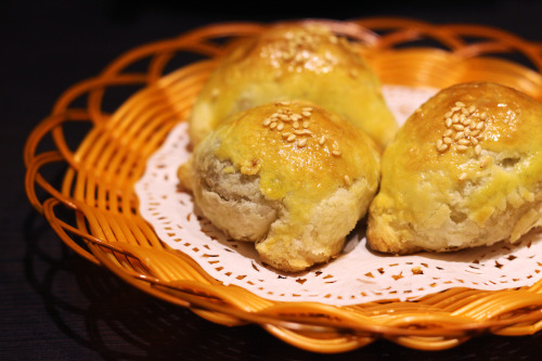 Barbecued Pork Puffs (Char Siew Puffs) - Canton Paradise