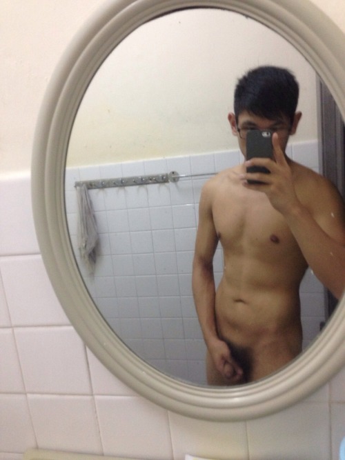 straightasianmen: Jong Hou, a Chinese Malaysian with quite an impressive meat :O if this post gets t