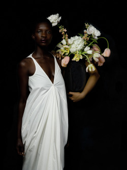 afroklectic:  TOTOKAELO // Figure with Flowers