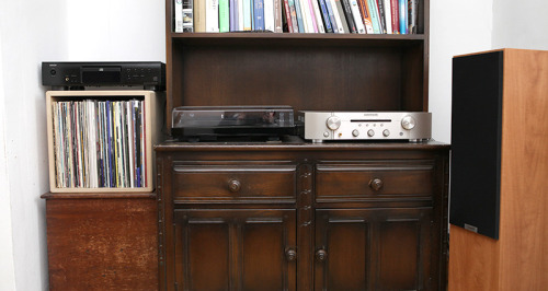 vinyldaze:  The complete set up. Marantz amp, mdf vinyl storage box and Denon CD player to discourage the purchase of vinyl I already have on CD. 