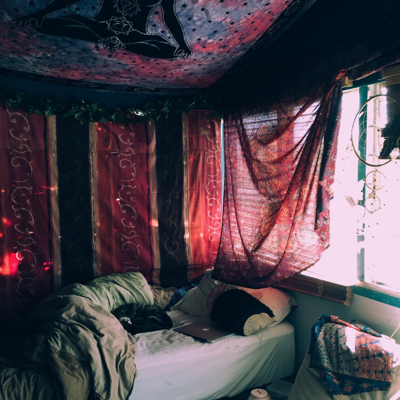 Tumblr Rooms — infiniteabsurdism: bohemian grunge 🍁🌸