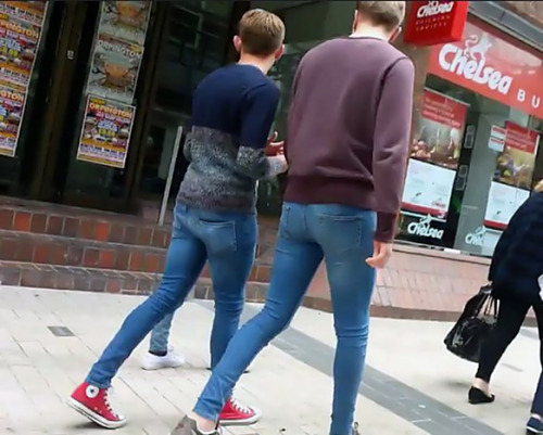 lycra and men legs