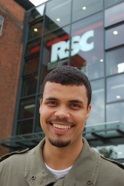 laneyc22: naniemmanel: Former Student Lands Lead Role in BBC’s The Musketeers     Aw