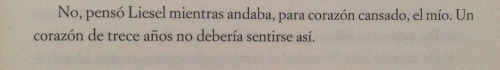 escondida-entre-los-libros:  —La ladrona de libros Markus Zusak