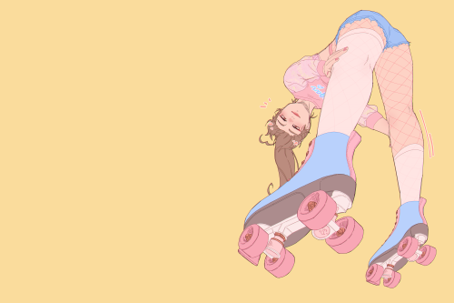 Ariana Griande On Roller Skates Slayyy