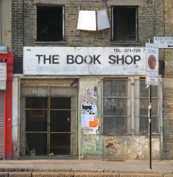 snoorks:   Abandoned bookshop on Brick Lane.