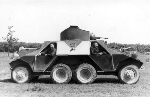 enrique262:Steyr ADGZHeavy armored car originally developed for the Austrian army, but after the Ans