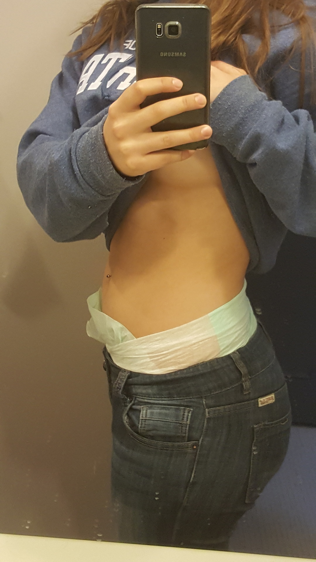 scatteredsubmissive:  She made me wear a large, thick diaper under jeans out to run