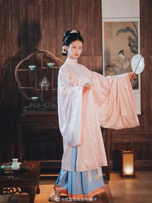 traditional chinese hanfu by@迟夏汉服