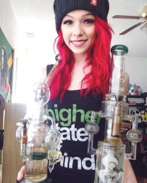 allthingsdankk: Got glass? Lmfaoooo