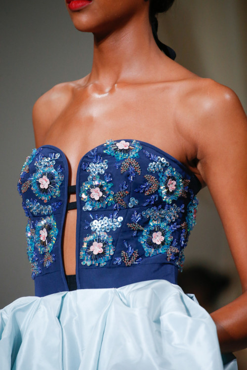 skaodi:Details from Oscar de la Renta Spring/Summer 2016.New York Fashion Week.