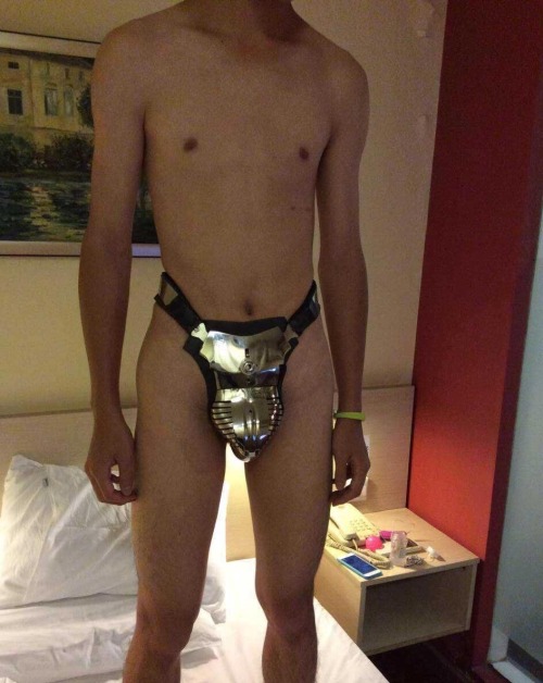 harshmaleslave:  torturesadist: Steel belts are best to chastise an object. objects are permanent ho
