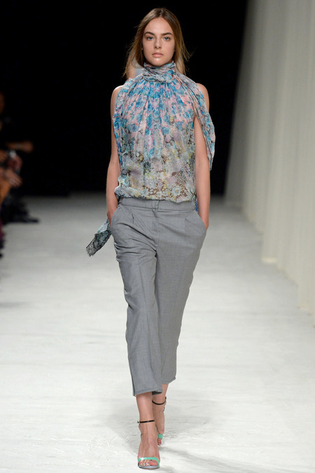 Label:  Nina Ricci  Fashion Show:  Spring/Summer 2014 in Milan  Models:  Zuzanna Bijoch, Julia Frauc