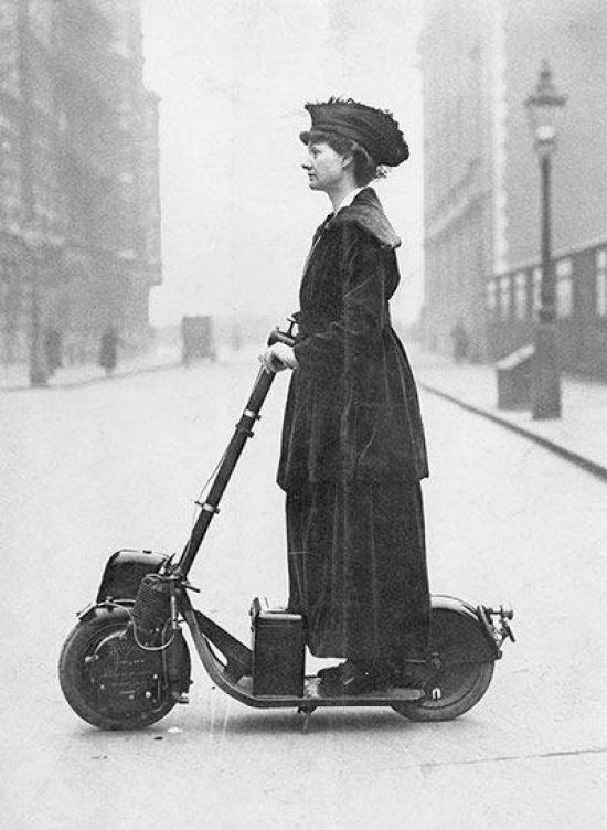 weirdvintage:  Lady Florence Norman, a suffragette, rides her motor-scooter to work,