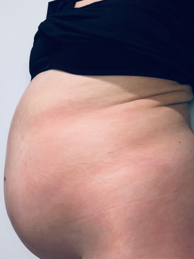 raventhunderthighs:Beginning to look pretty full even when I’m not (before and