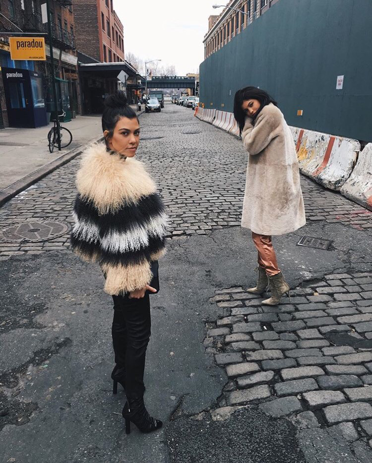 keeping-up-with-kylizzle:  Kourtney: Kourtney and Kylie Take New York