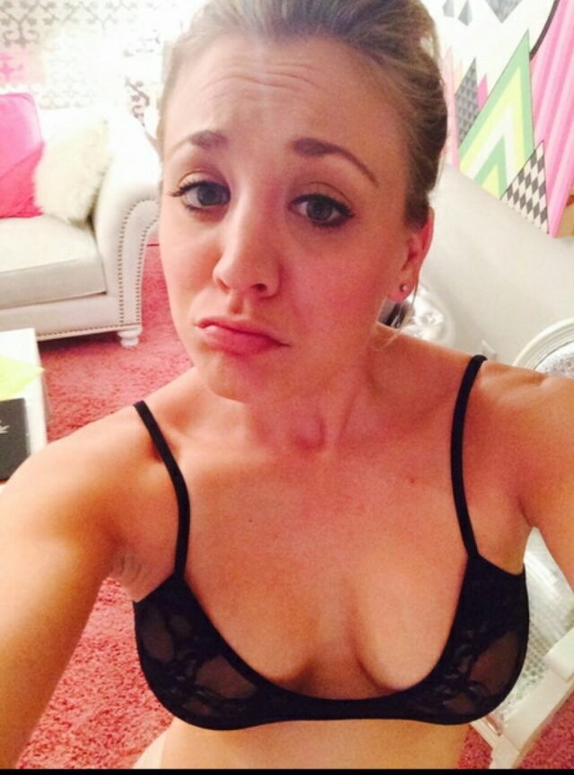 sexycelebssexy:  Kaley cuoco