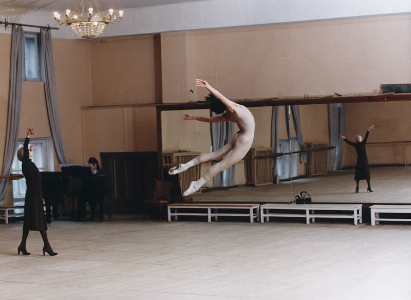 vintagepales:The Bolshoi dancer Nikolai Tsiskaridze being rehearsed by the 87-year