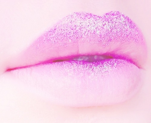 shiny-rose-gold:Glitter makes everything better