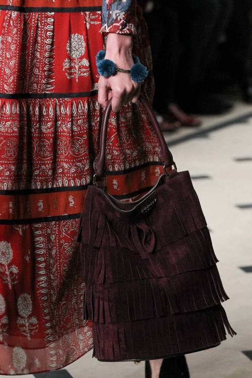 Burberry Prorsum F/W 2015 RTW details More here