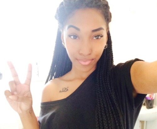 cheyennekaris:  i am not perfect. i would never let you think i was more than this..