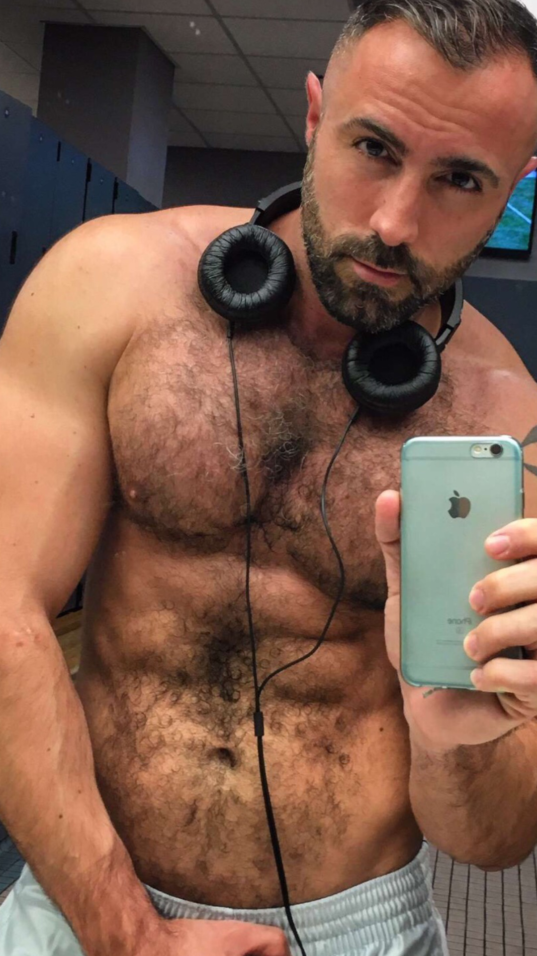 HAIRY FELLAS