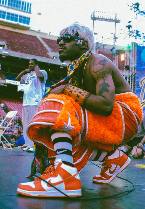 strappedarchives:    Andre 3000 &amp; Big Boi of Outkast photographed by Theo Wargo while performing during Z100’s Zootopia 2002 in East Rutherford, NJ - June 02, 2003  