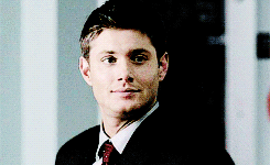 martyrdeans:  dean smiling in season one   (◠△◠✿)  