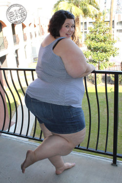 biglegsandbellies:  i am so in love with