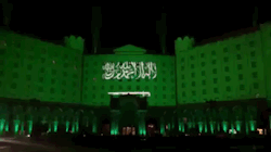 saudidopefashionista:  n1dh4r:  shadyuntilidie:  The Ritz-Carlton Riyadh 😍💚💚 Proud to be a Saudi 💚💚  💎  👏👏👏 
