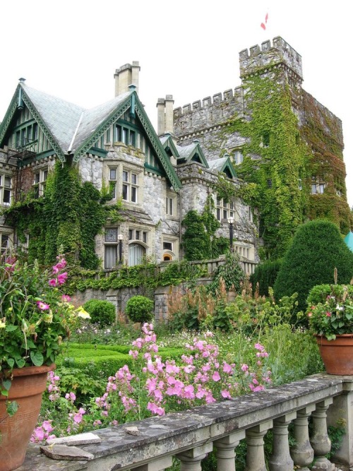 miss-mandy-m:Hatley Castle, Vancouver Island, Canada