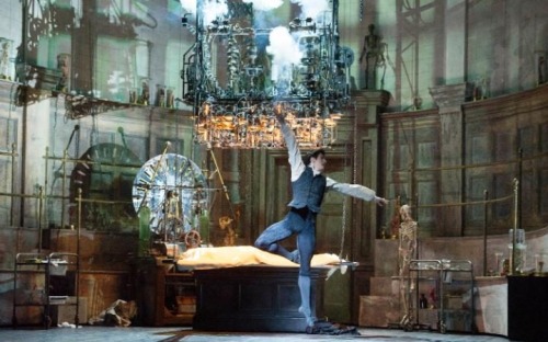 teratomarty: zigraves: carmenquinn: Mary Shelley’s Frankenstein Royal Ballet oi, @teratomarty 