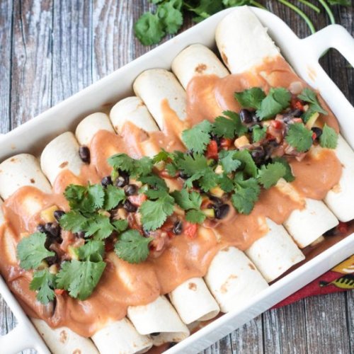 Black Bean Zucchini Enchiladas(Source)VeganFoodPorn.pictures/ | Vegan Cookbooks On Sale!Like Us On F