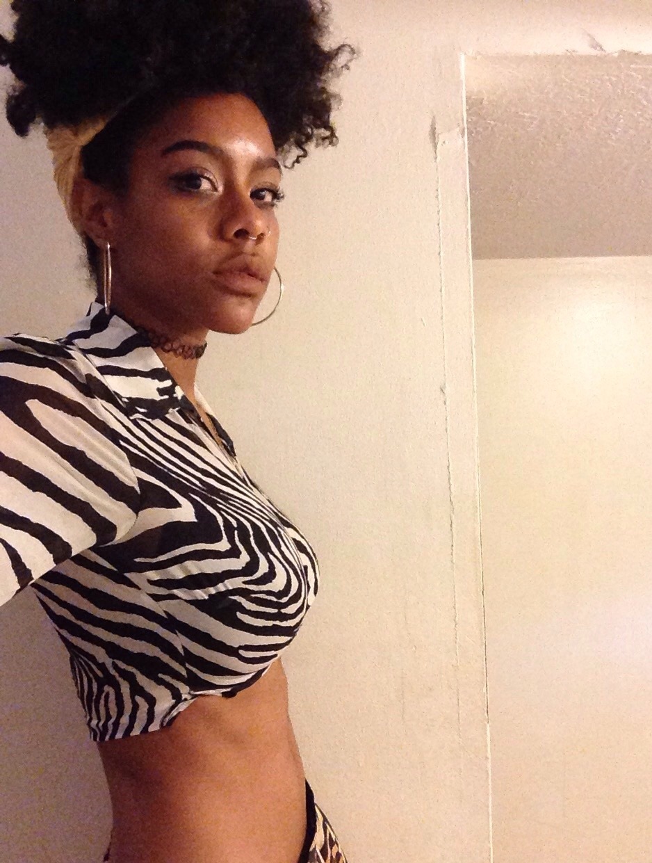 yellowpaz:  When I was younger, I rly hated being skinny. In black culture, thickness