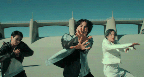 ON Kinetic Manifesto Film : Come Prima