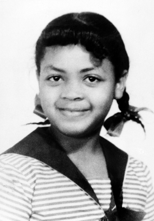 Porn photo odinsblog:Rest In Peace, Linda Brown. Thank