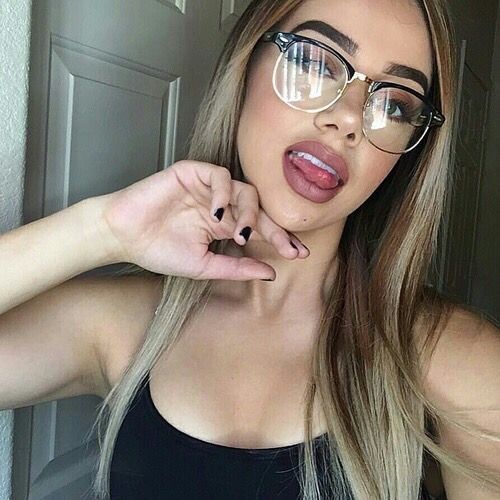 cohlet:  Alexa (18 Photo)