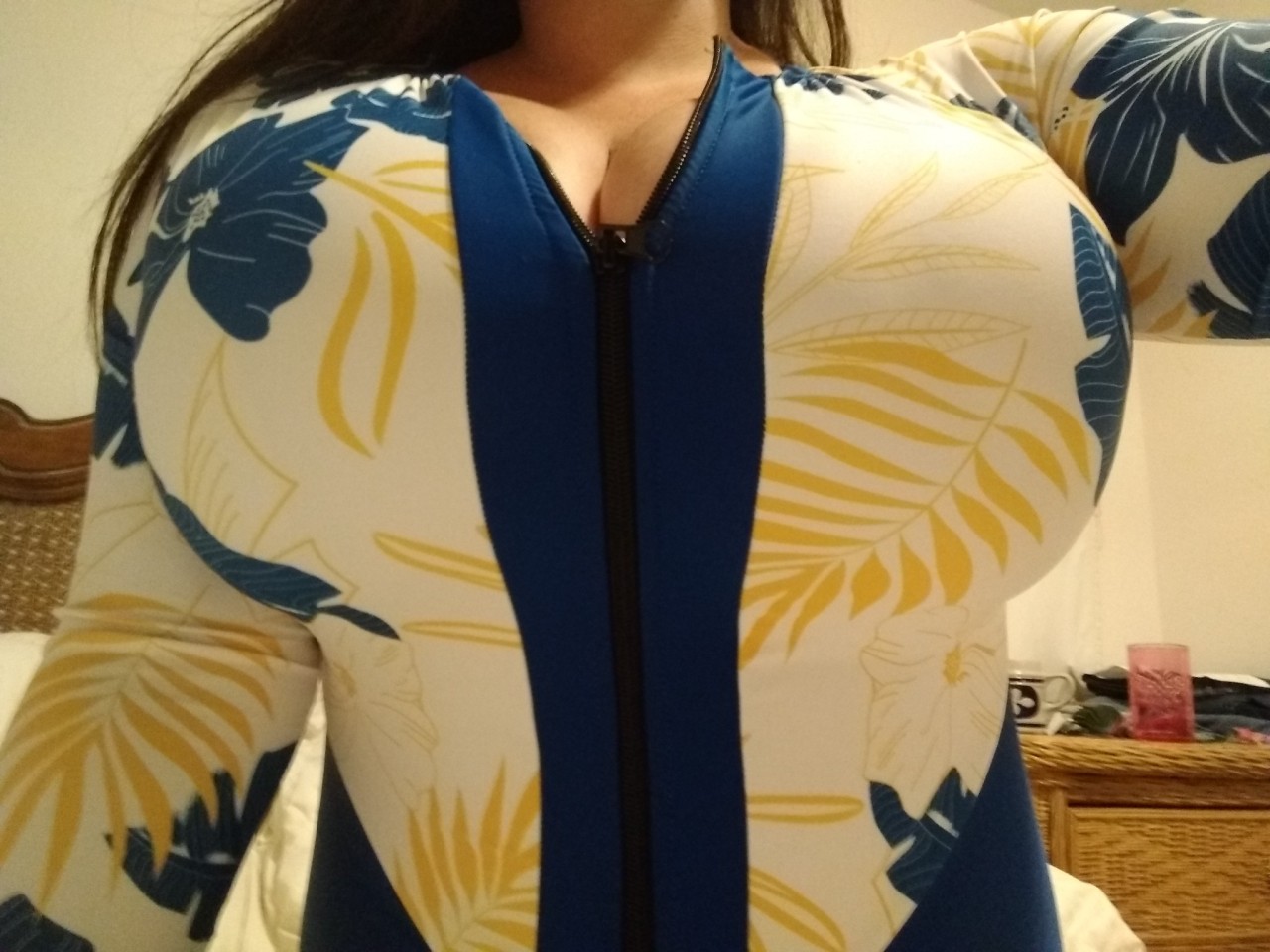 notpullinout-deactivated2020121:chesteelarou:New bathing suit 👀&hellip;
