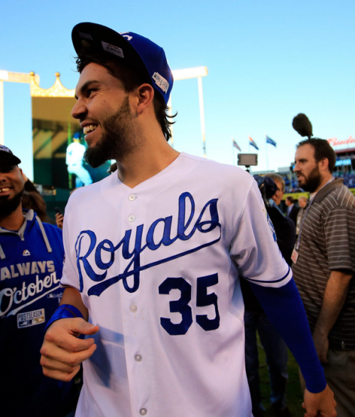 Eric Hosmer celebrates the sweep of the American League Championship Series at Kauffman Stadium on O