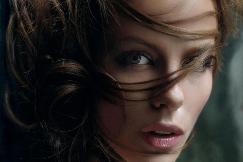 Kate BeckinsaleFollow In search of beauty and please don’t copy…. reblogOnly high resolution picture