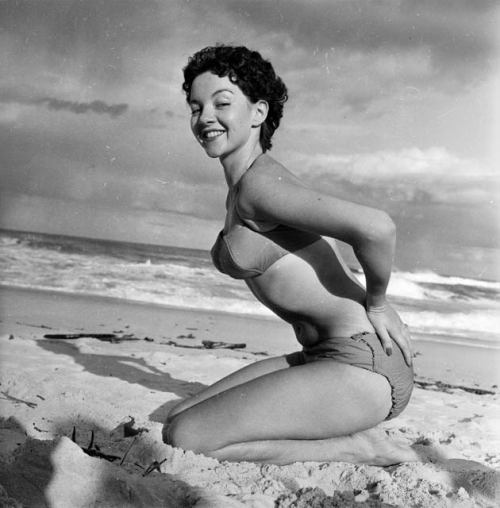 Sex Carole Holland, 1956 pictures