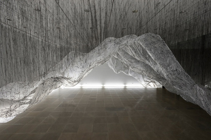 2headedsnake:  Yasuaki Onishi hot glue art 