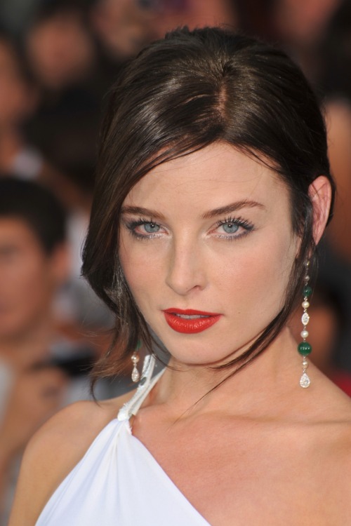 blueeyesdarkhair:Rachel Nichols