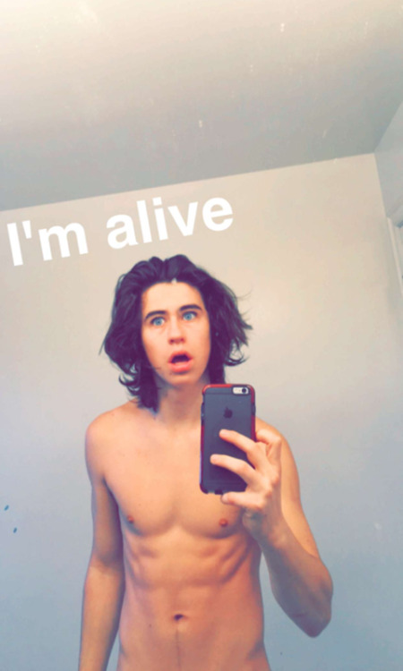 male-and-others-drugs:  Nash Grier porn pictures