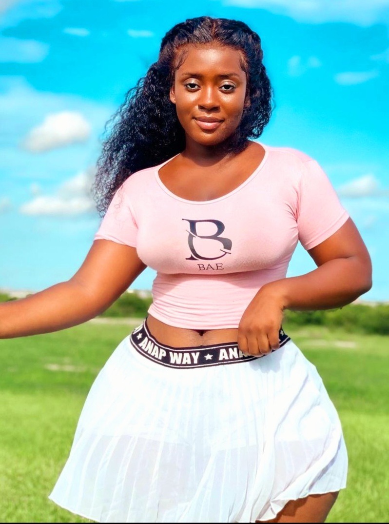 csmitty4u:princejazziedad:DeliciouslySexy Luscious Scrumptious BootiDeliciousMs _Sun_Shine_💜🤍💞CHECK!!!