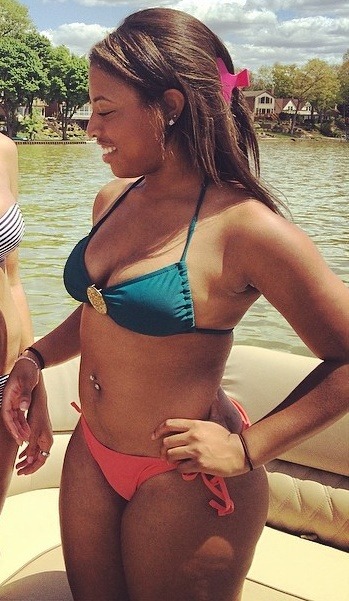 fletchertrowan:  allthingsbootiful:  rythom_  Yes, she is.